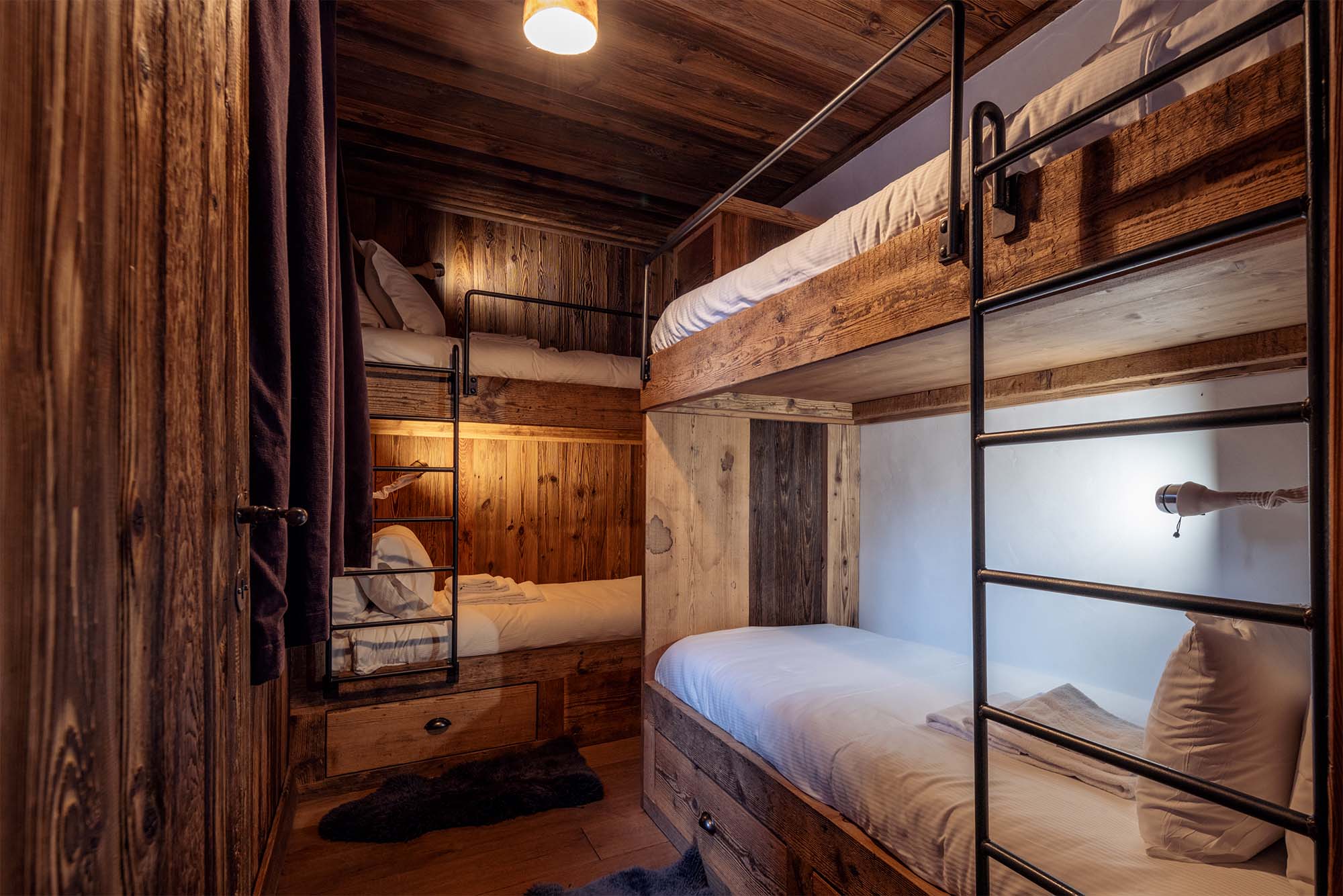 Chalet_Genepy_bunk_room